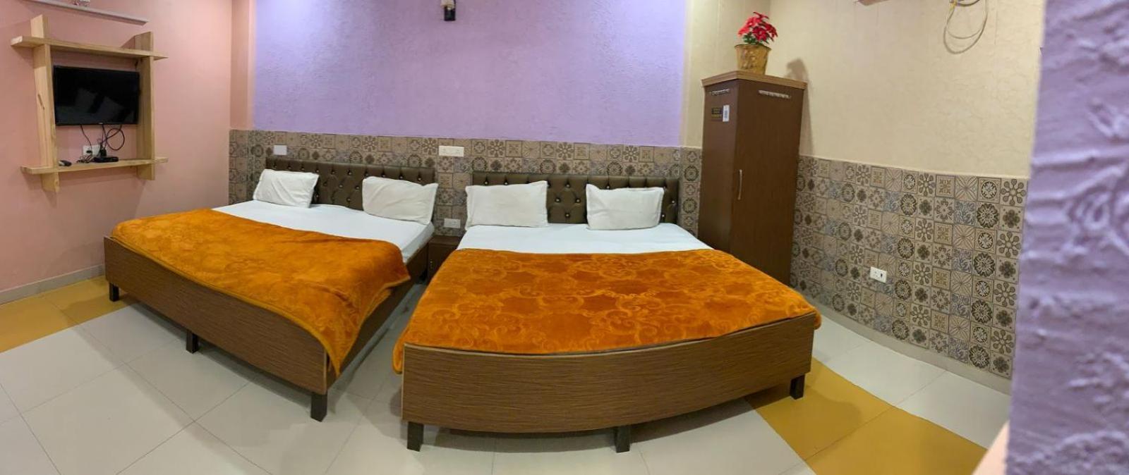 Hotel Galaxy Dehradun Zewnętrze zdjęcie